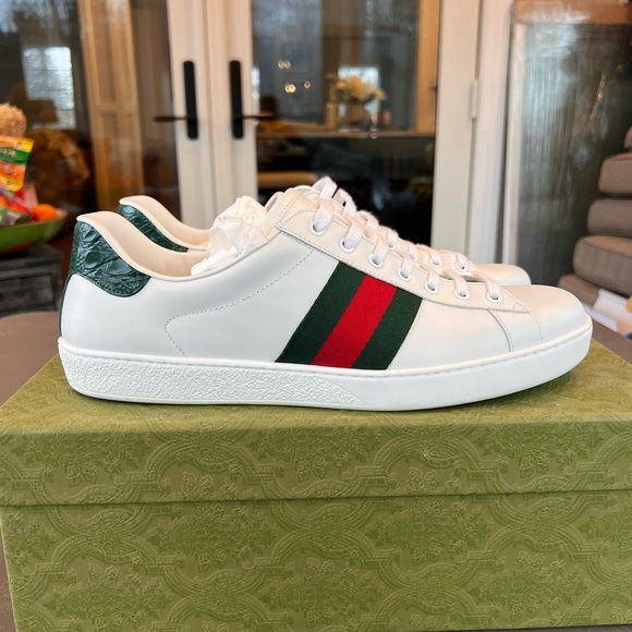 Men’s gucci sneaker - Picture 1 of 4